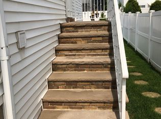 311 Bartlett Ave, Staten Island, NY 10312