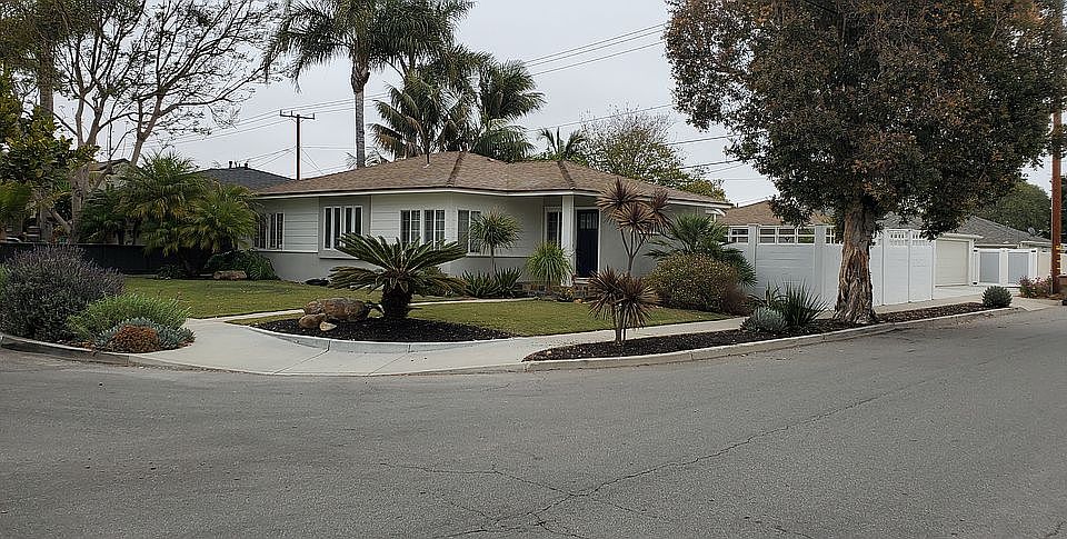 1st image of 380 Rancho Dr