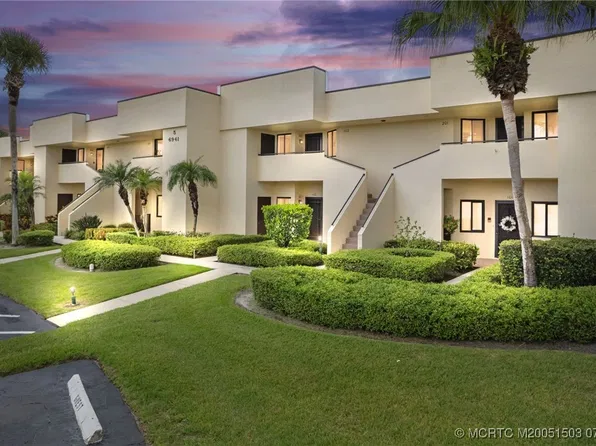 6941 SE Constitution Blvd APT 203, Hobe Sound, FL 33455