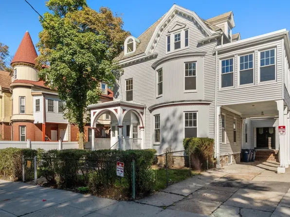 26 Lawrence Ave, Boston, MA 02121