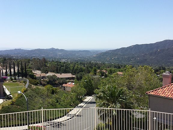 2nd image of 3812 Brittany Ln