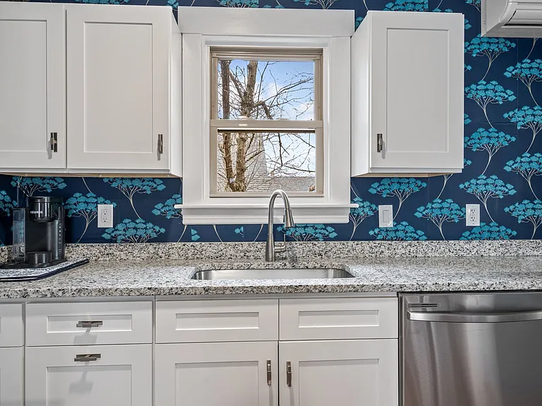 8 Weston St #2 — Photo 10