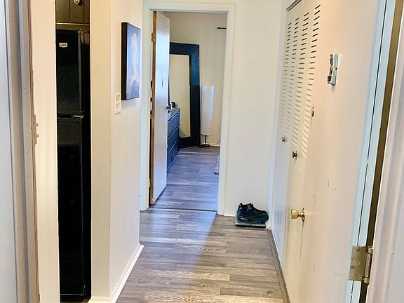 3rd image of 7S065 Suffield Ct APT 209-F
