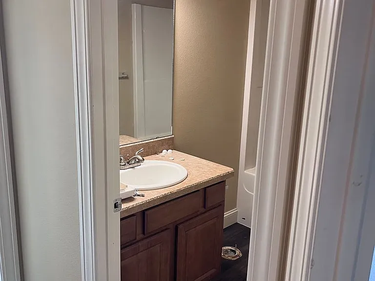 3285 Banff Ave — Photo 4
