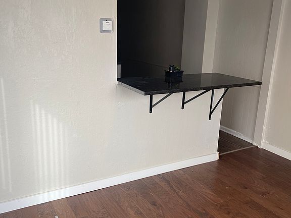 Living room/ Dinning area 3