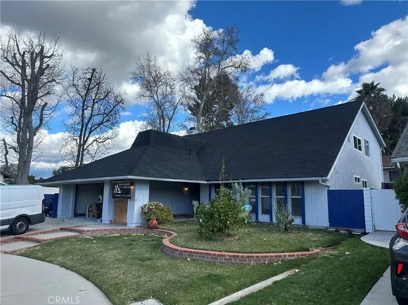 23774 Via Irana, Santa Clarita, CA 91355