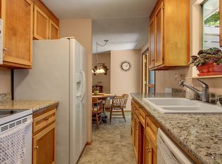 385 Mount Defiance Cir SW, Issaquah, WA 98027