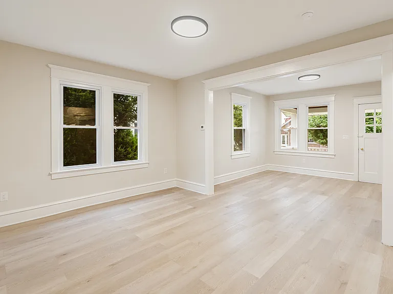 1638 Lexington Ave — Photo 8