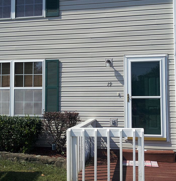 1st image of 1700 Lone Oak Rd Unit 19