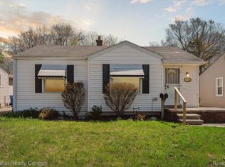 1541 Crescent St, Inkster, MI 48141