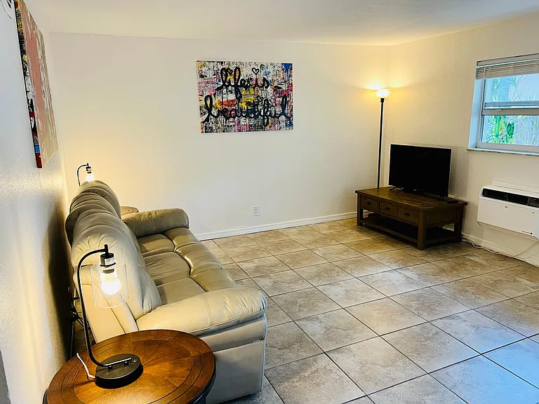 813 Middle St #2 — Photo 15