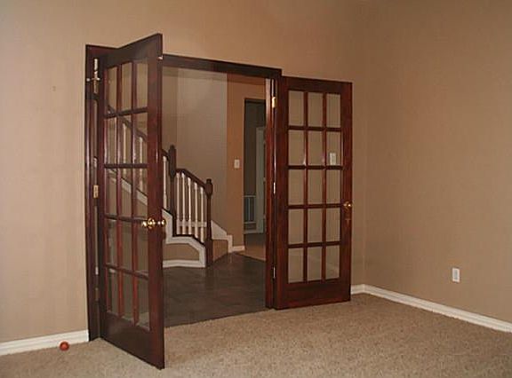 3rd image of 1410 Cool Springs Dr