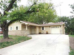 1833 Lisa Ln, Wichita, KS 67203