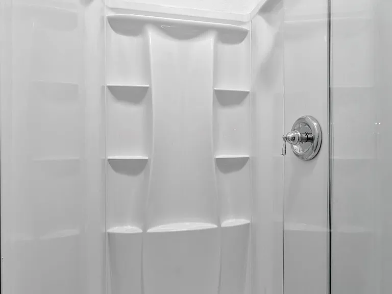 2560 Silver Shadow Dr — Photo 25