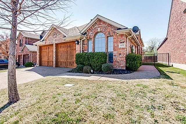 1st image of 1372 Cog Hill Dr