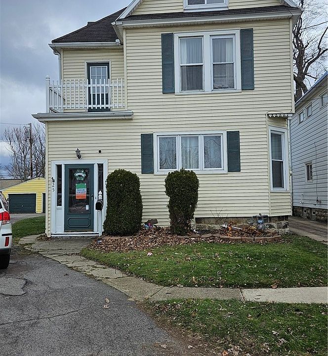 1st image of 25 Winegar Pl