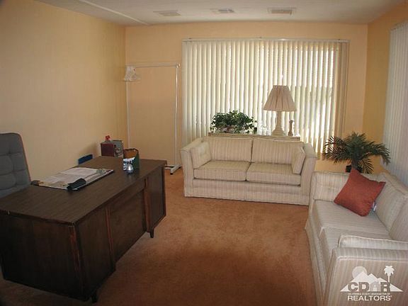 4th image of 34 Mirage Dr