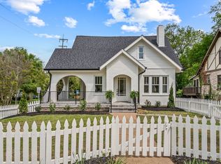 2000 Natchez Trce, Nashville, TN 37212