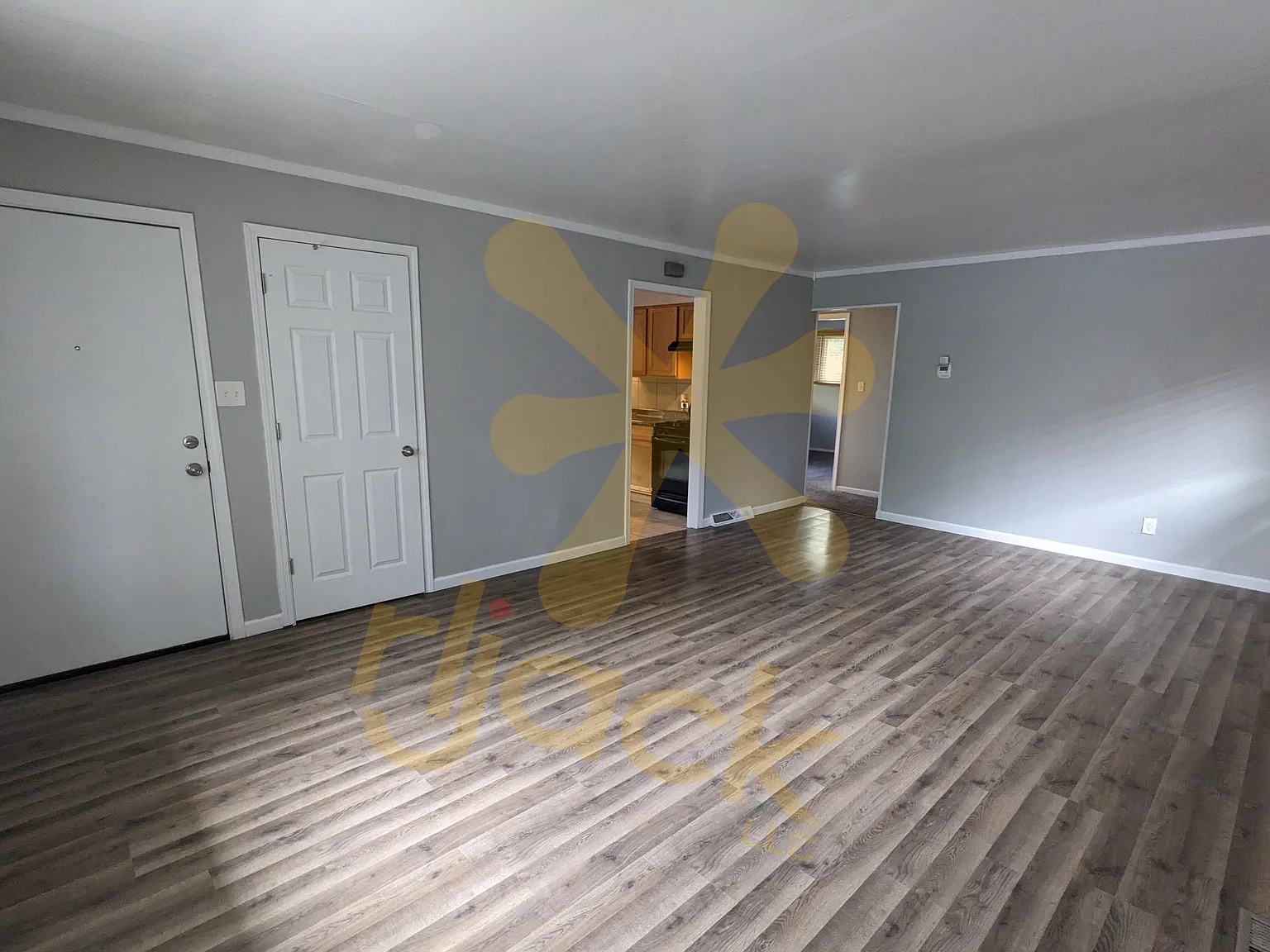 2 bed, 700 sqft, $1,100 — Photo 4