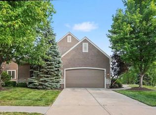 21459 W 116th St, Olathe, KS 66061