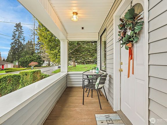 3rd image of 2001 State Street