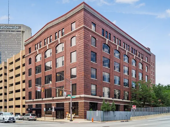 78 E Chestnut St #405, Columbus, OH 43215