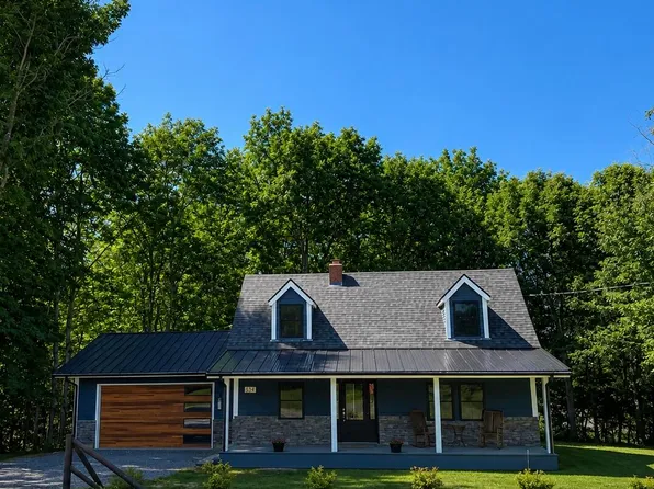 331 Enfield Road, Lincoln, ME 04457
