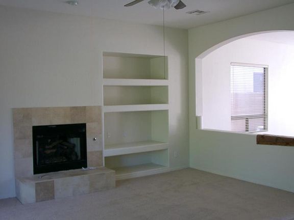 5452FAMILY ROOM_01122016