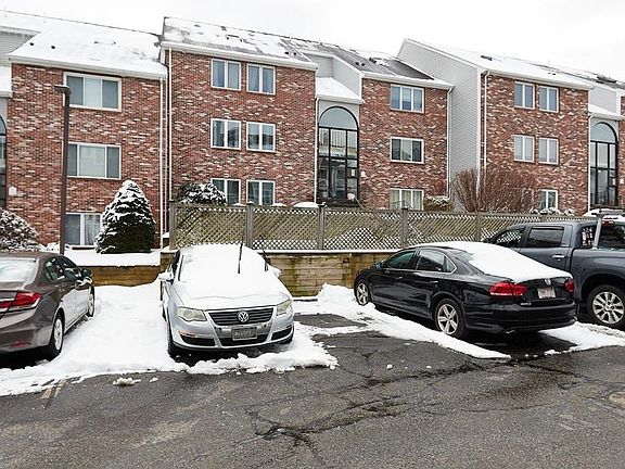 2nd image of 114 Burkhall St Unit K