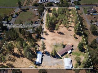 6141 New Hope Rd, Grants Pass, OR 97527