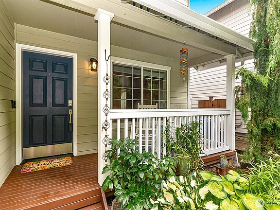 3rd image of 12324 36th Street NE
