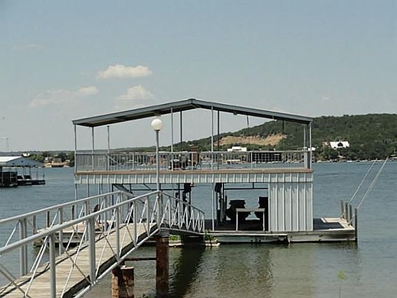2nd image of 1011 Bluebonnet Cir
