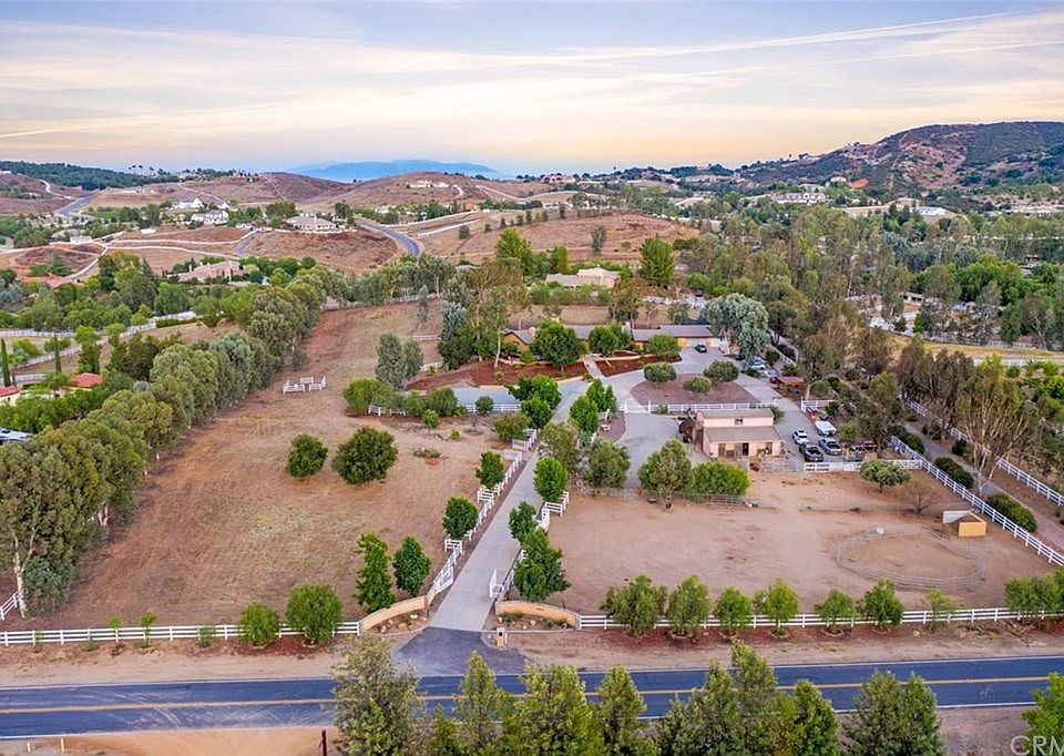 1st image of 20801 Avenida Castilla