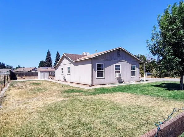 1344 E K Avenue, Visalia, CA 93292