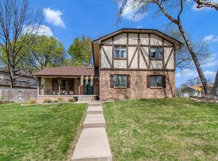 11811 Amos Gates Dr, Bellevue, NE 68123