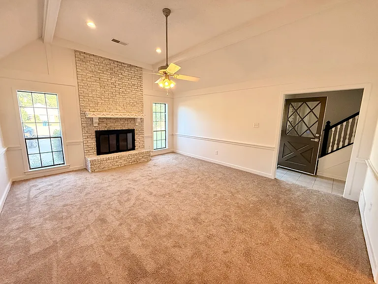 1887 River Glen Cv — Photo 15