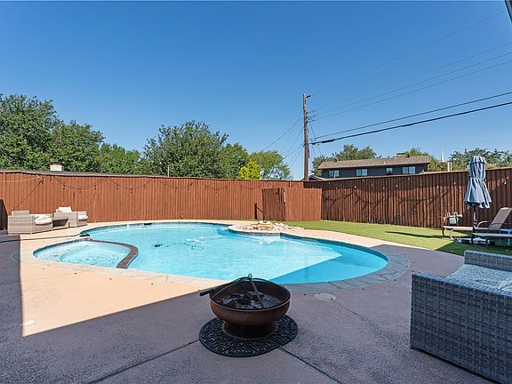 4th image of 3711 Blue Trace Ln