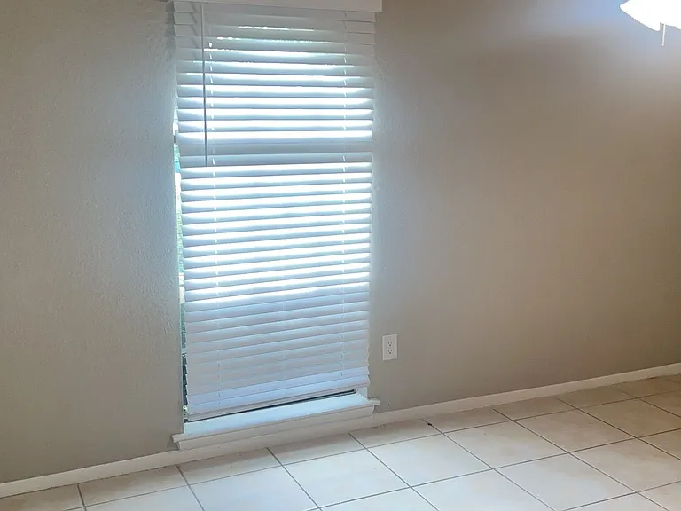 5809 Lance Ct — Photo 29