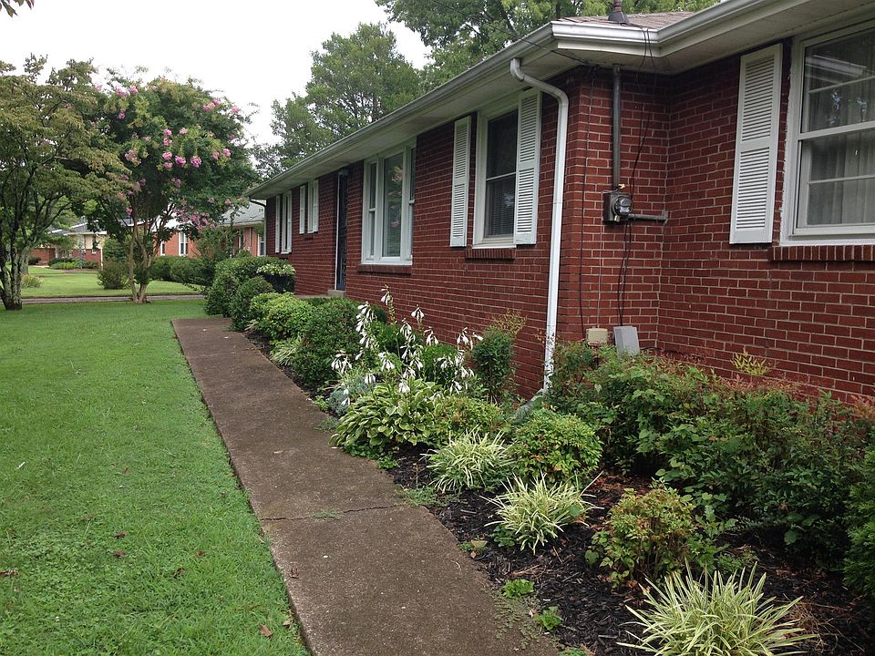 2nd image of 2940 Windemere Cir