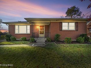 2220 Thurman Dr, Shively, KY 40216