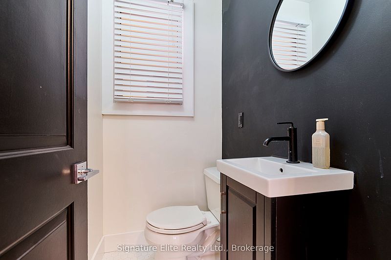 Toronto House for rent - 4 Bedrooms — photo 11