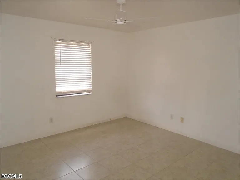 1228 SW Trafalgar Pkwy #1228 — Photo 9