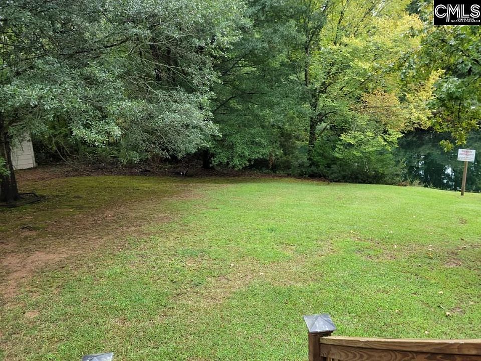2nd image of 119 Wandering Brook Rd