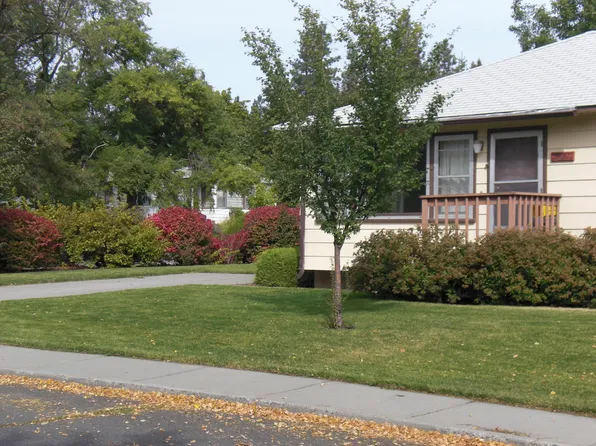 207 W 3rd St, Cheney, WA 99004