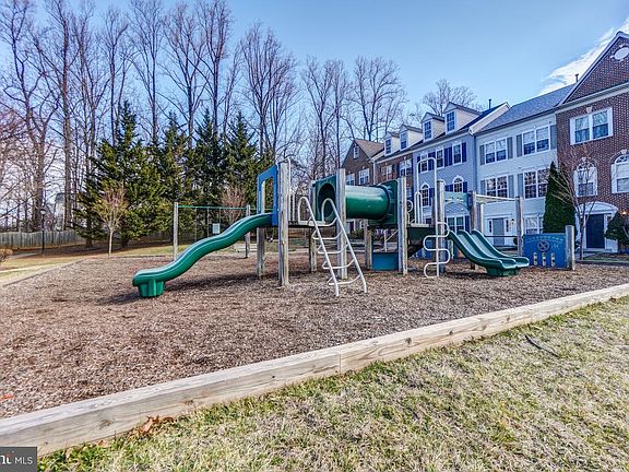 5th image of 13687 Harvest Glen Way