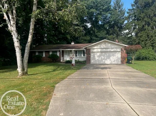 54625 Ridge Rd, New Baltimore, MI 48047