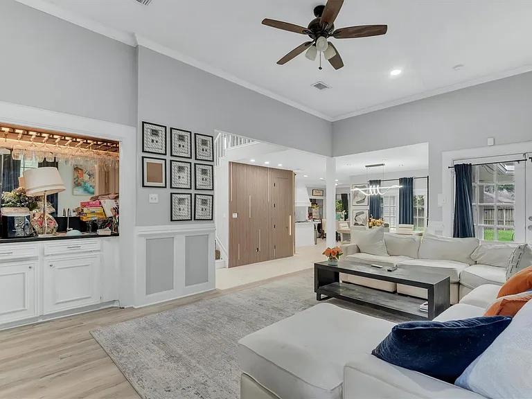 12407 Rosehill Ln — Photo 24