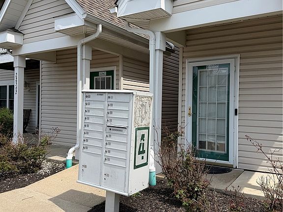 2nd image of 22546 Lenox Dr #425