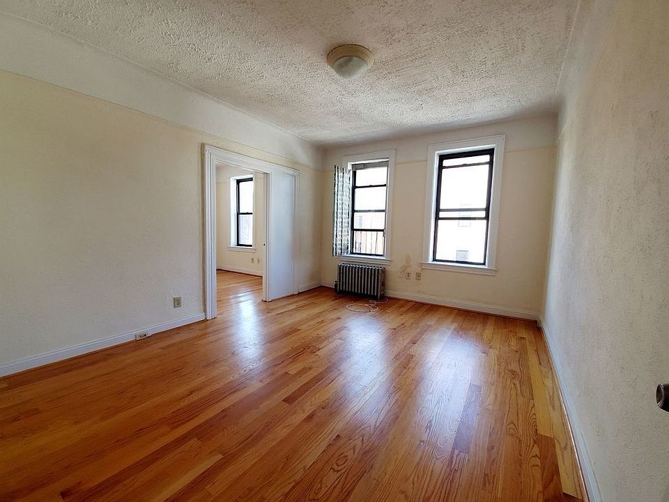 1st image of 244 15th St #4/8