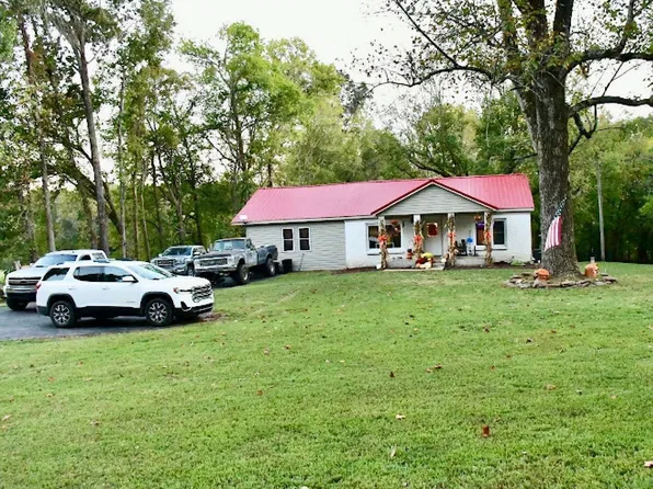 9487 Mount Carmel Rd, Decaturville, TN 38329